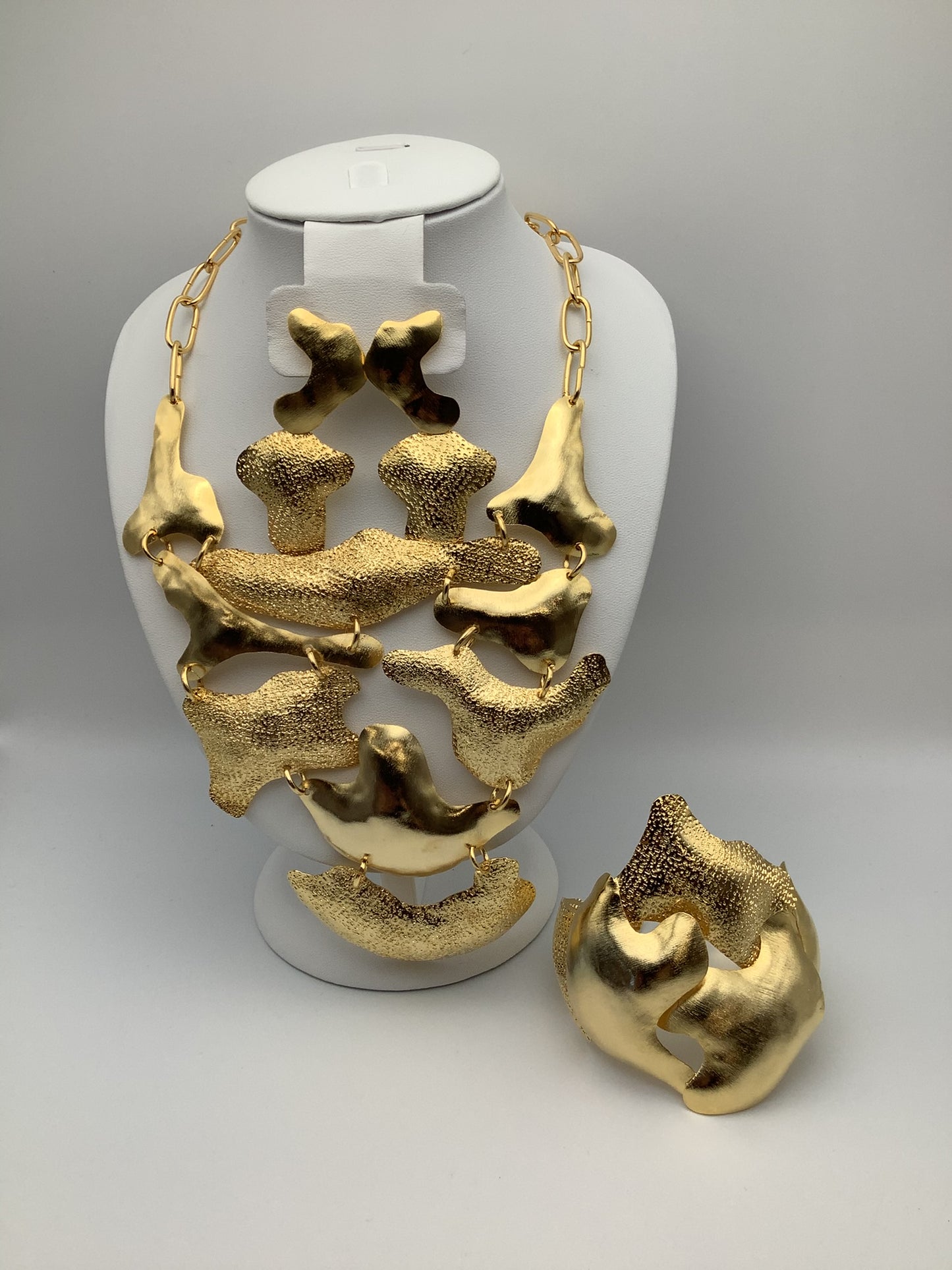 Aretes Rústico