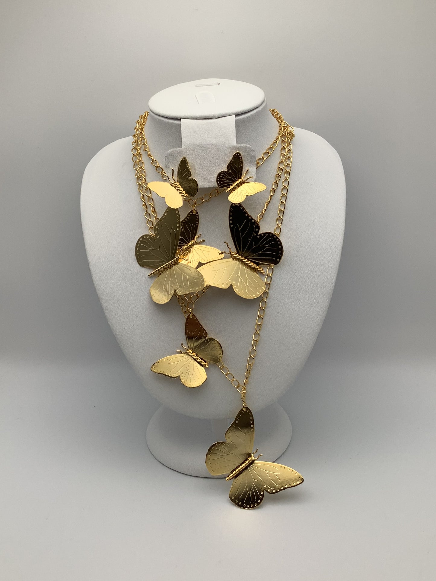 Aretes Mariposa con Capas