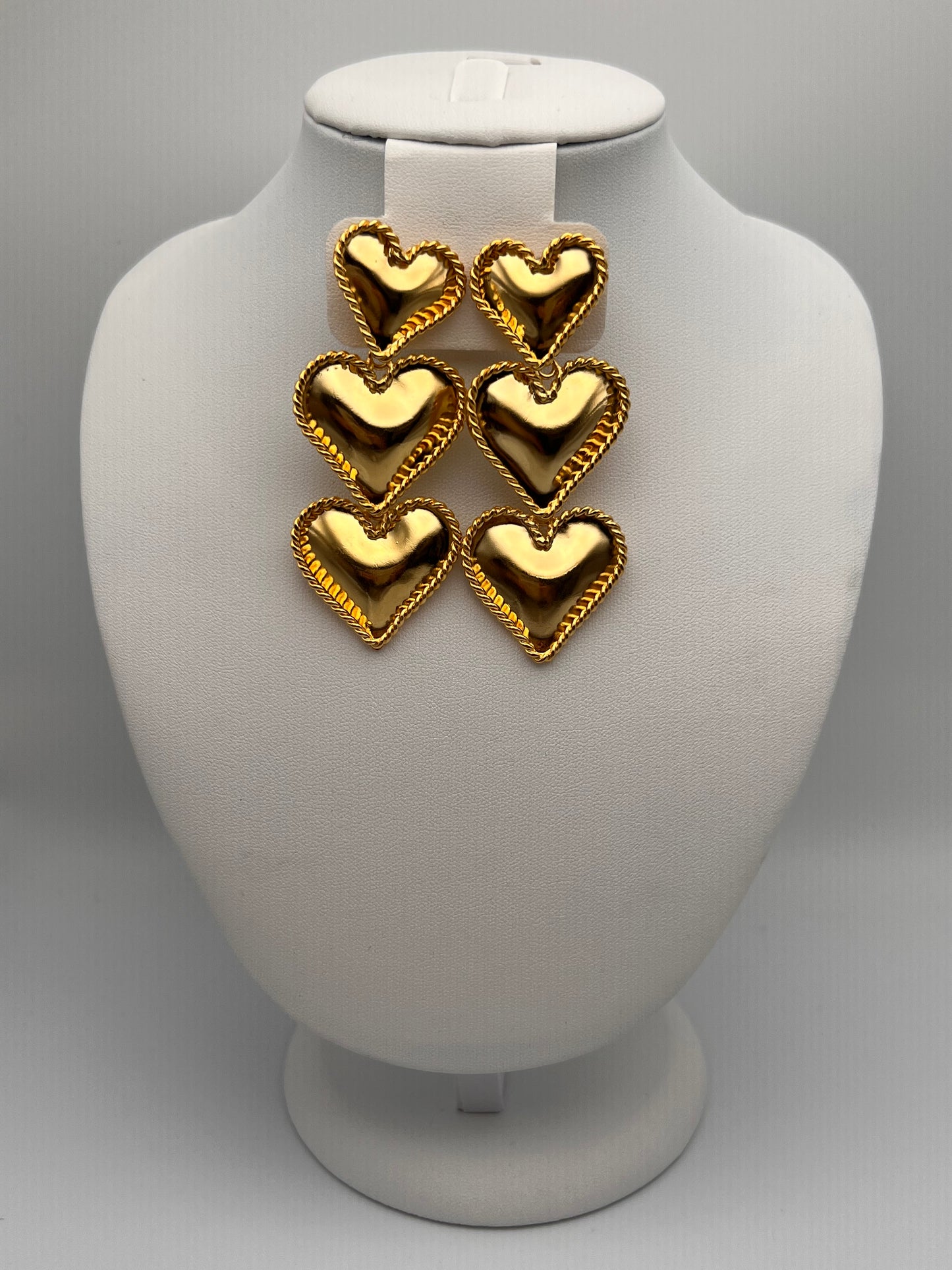 Arete Corazón Rizo