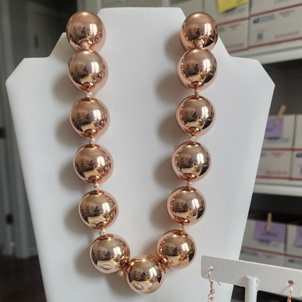 Ball Necklace