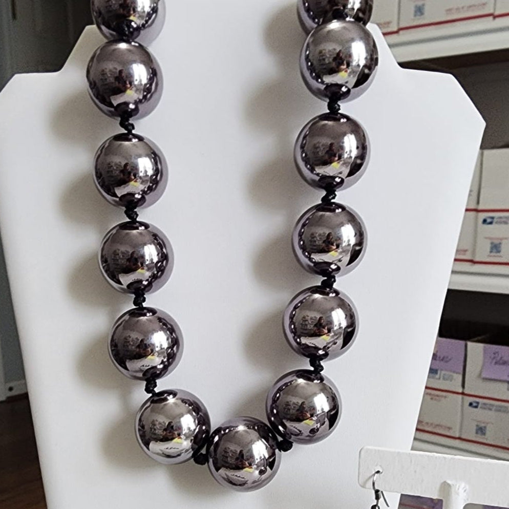 Ball Necklace