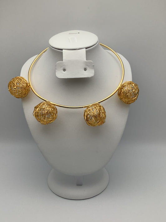 Choker Esfera Alambrada