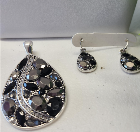 Set Gota Negro