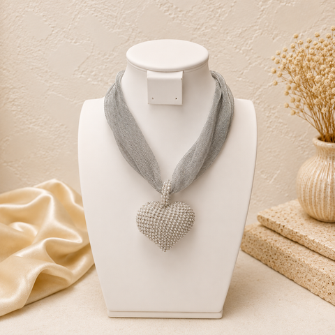 Collar de maya corazón perlado  Plata