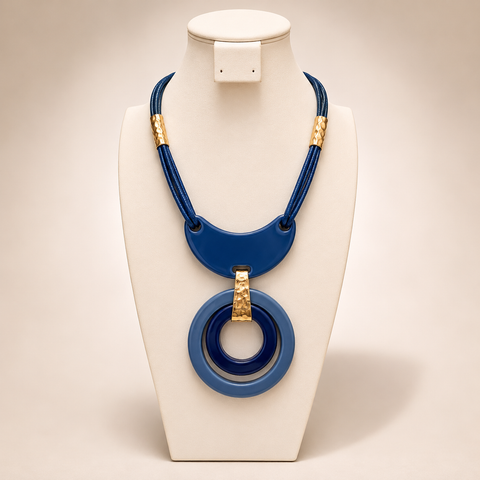 Collar circular azulado