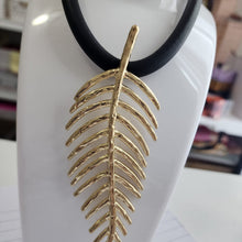 C178ZK Collar de Hojuela