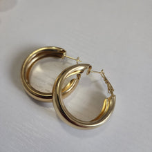 A-101-OL-Aretes Huggy Med