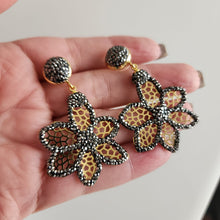 A-283DG-Aretes Flor