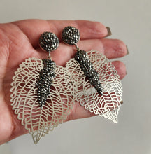 A-276DG-Aretes Hoja