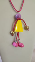Cordón de Muñeca  Con Aretes