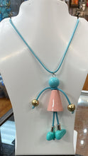 Cordón de Muñeca  Con Aretes