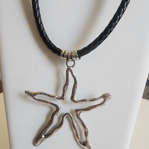 664-Collar Estrella Plateada