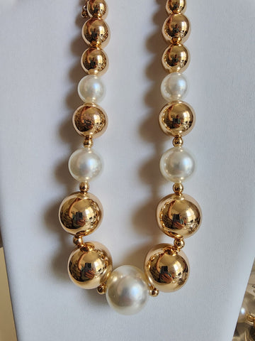 #632-Collar Perlas y  Esferas diferentes Dimenciones
