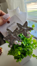 Arete de Estrellas de Mar  Dos Perlas