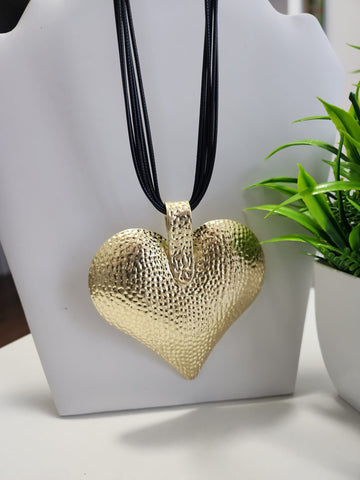 #538-Collar Corazón