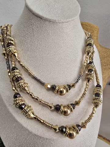 #056-Trío Collares