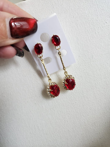 #603- Arete Ovalado Rojo