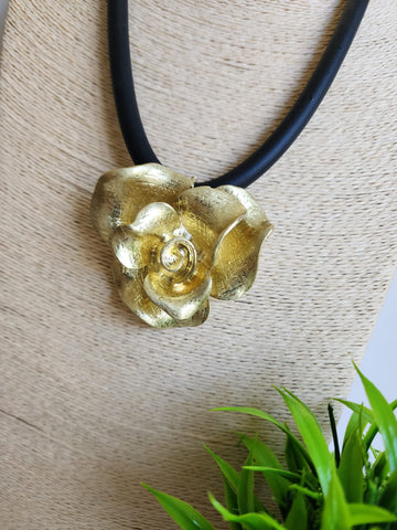 #155-Collar Flor
