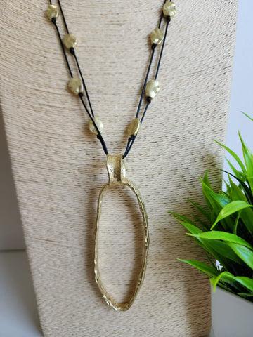 #231-Collar Piedritas