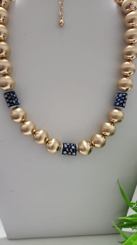 067-Collar