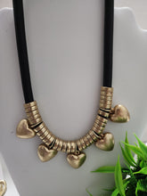 088- Collar Corazones
