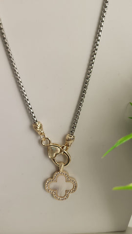 616-Cadena  Clover Nacar