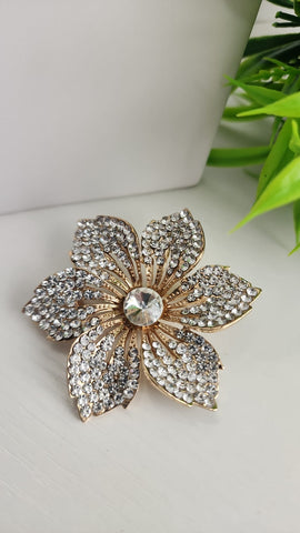 Prendedor  Flor Oro Diamantada