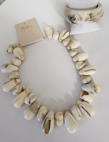 Collar Piedras  Pequeñas y Grandes Hueso