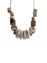 Collar con Madera