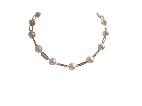 Collar con perlas corto