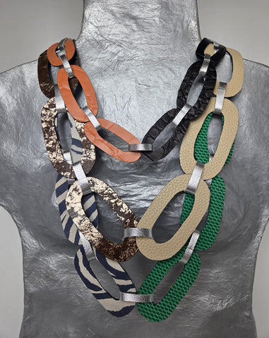 #10-Collar cuero