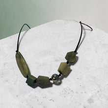 Collar en Hilo Ajustable