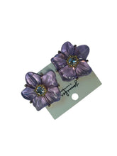 Aretes de flor en acrílico