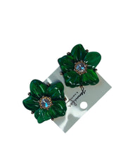 Aretes de flor en acrílico