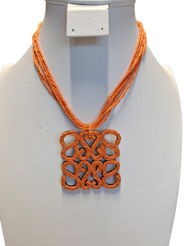 Collar Bohemio Rattan Color Naranja