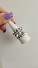 A523-13-Anillo de Esferas y Perlas