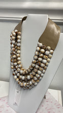 Collar en Capas  Cerradura Iman y Cuero