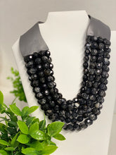Collar en Capas  Cerradura Iman y Cuero
